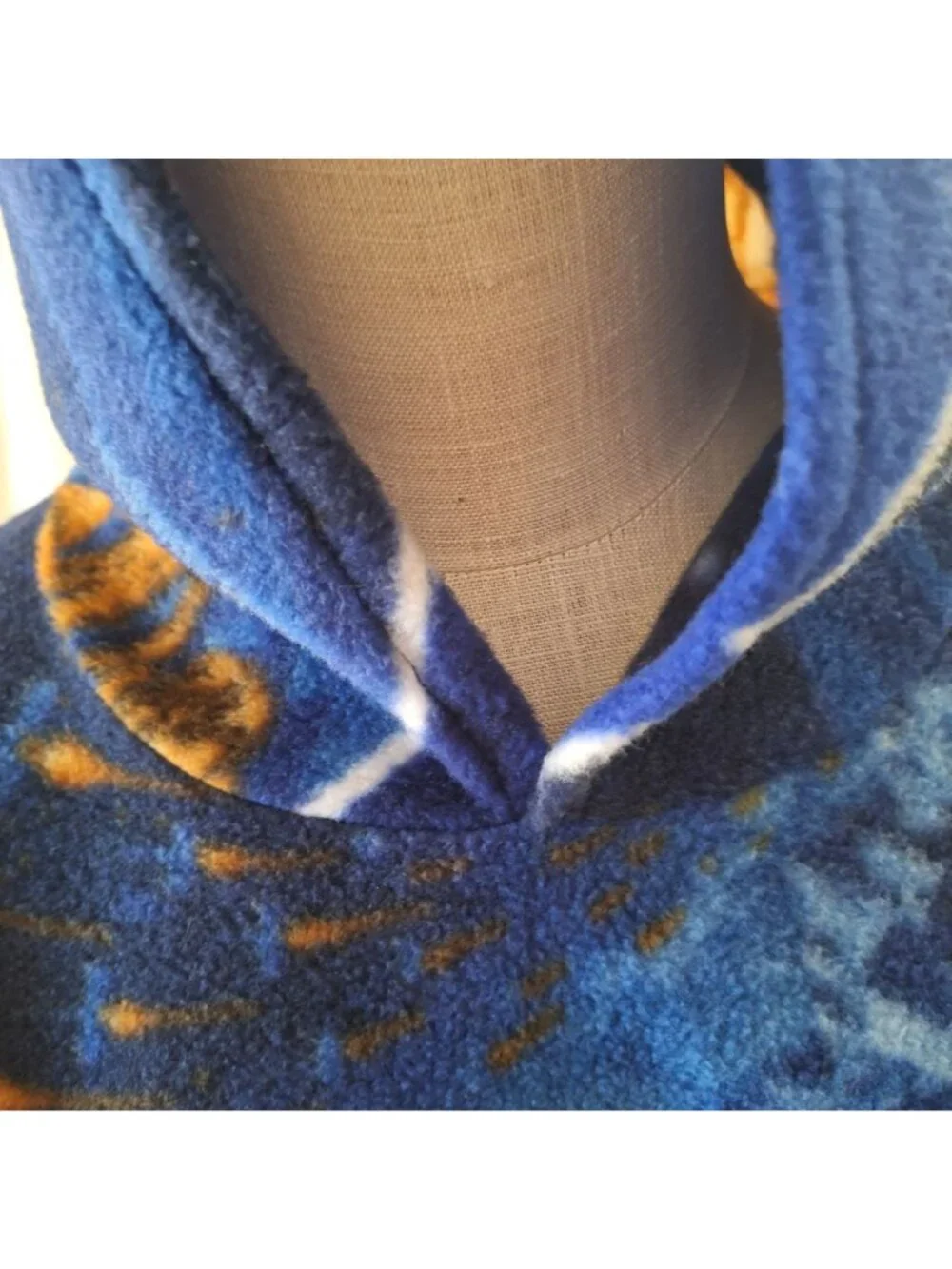 Star Wars Handmade Fleece Poncho Hooded Blue Galaxy Medium Adult Teen - Picture 3 of 10